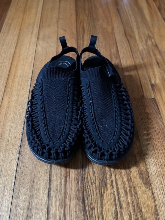Sandals_&_Flip_Flops